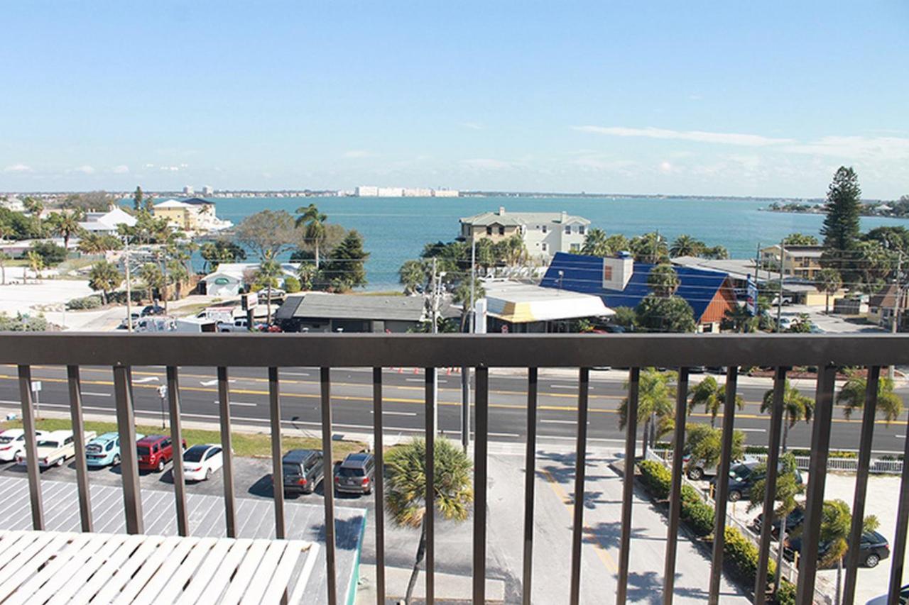 Gulf Gate Resort By Travel Resort Services St. Pete Beach Exterior photo