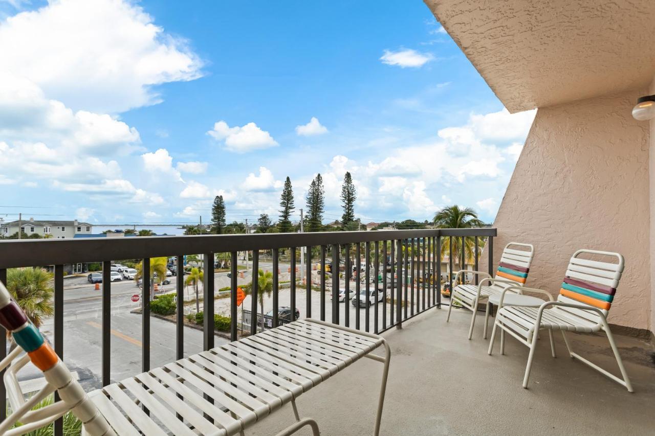 Gulf Gate Resort By Travel Resort Services St. Pete Beach Exterior photo