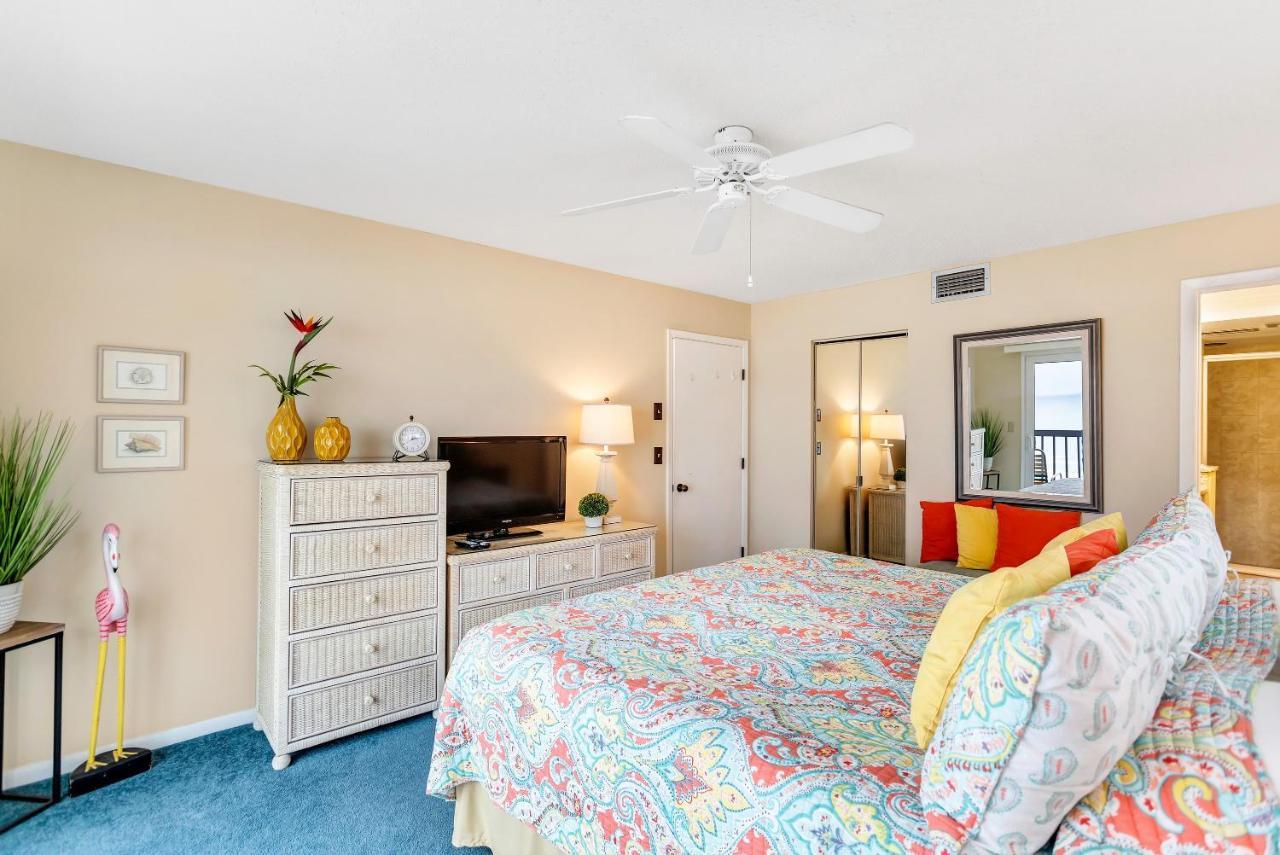 Gulf Gate Resort By Travel Resort Services St. Pete Beach Exterior photo