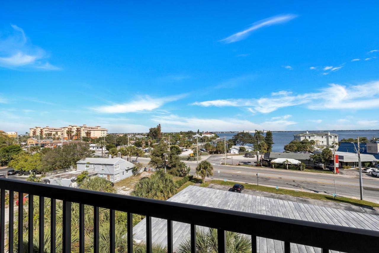 Gulf Gate Resort By Travel Resort Services St. Pete Beach Exterior photo